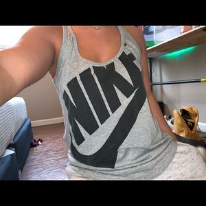 nike tank